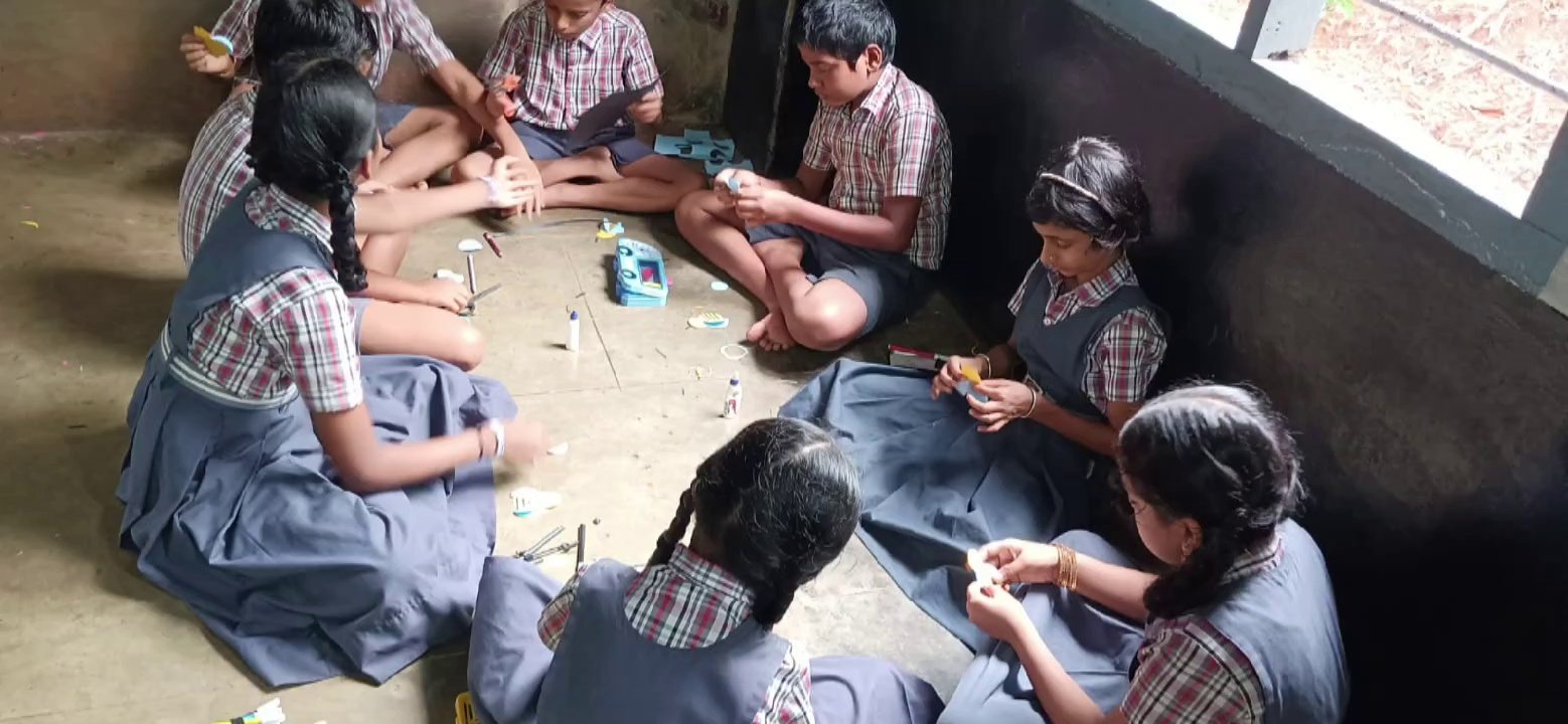 Honey Bee Watch Activity at Alevoor Poornaprajna Public School