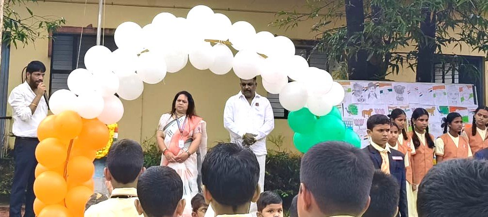 Independence Day Celebration at Alevoor Poornaprajna Public School
