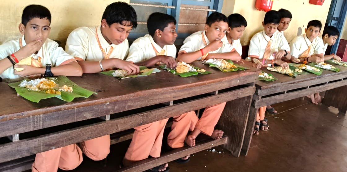 Onam Celebration at Alevoor Poornaprajna Public School