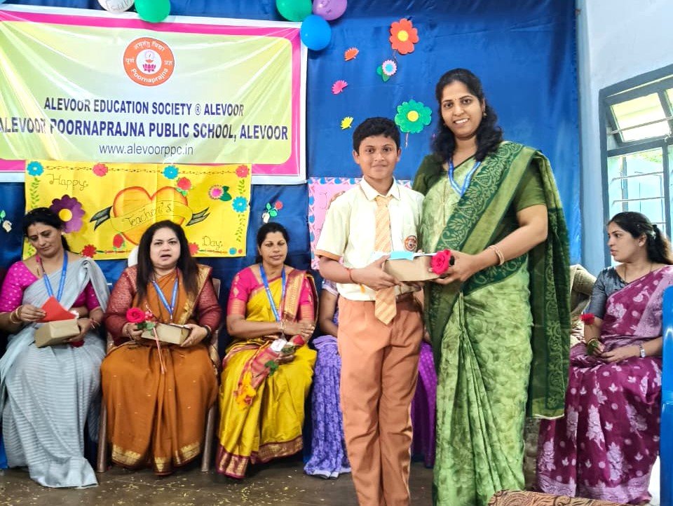 Teachers’ Day Celebration at Alevoor Poornaprajna Public School